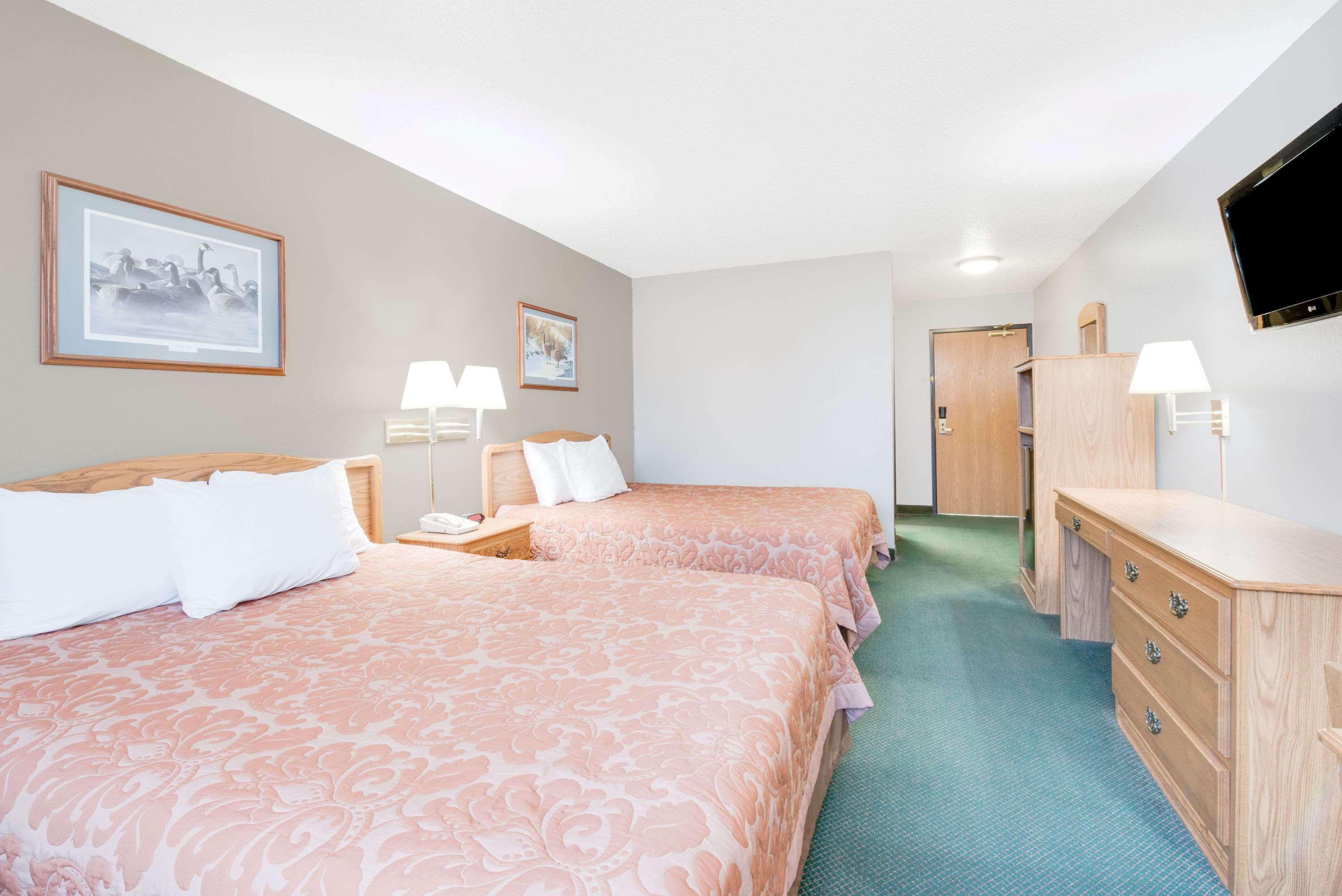 Super 8 By Wyndham Sisseton Motel Eksteriør billede